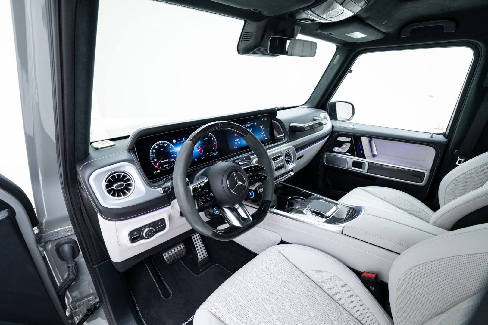 2025 MERCEDES BENZ G63 AMG GCC |  FULL CARBON | DOUBLE NIGHT PACKAGE 